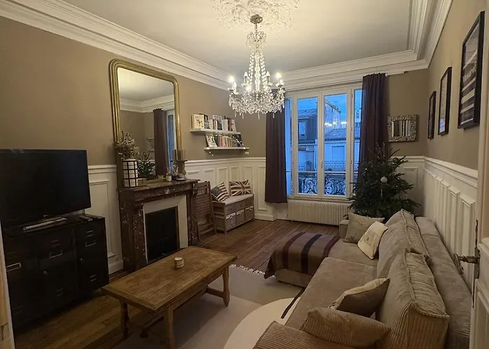 Authentic Parisian 12th Arrondissement *