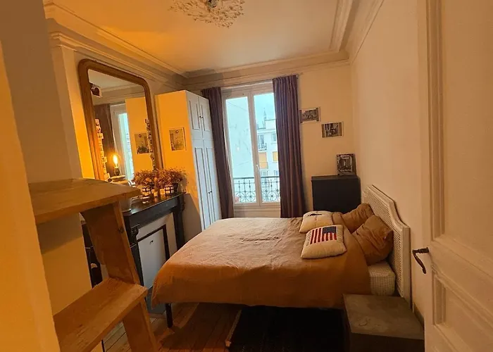 Authentic Parisian 12th Arrondissement * باريس